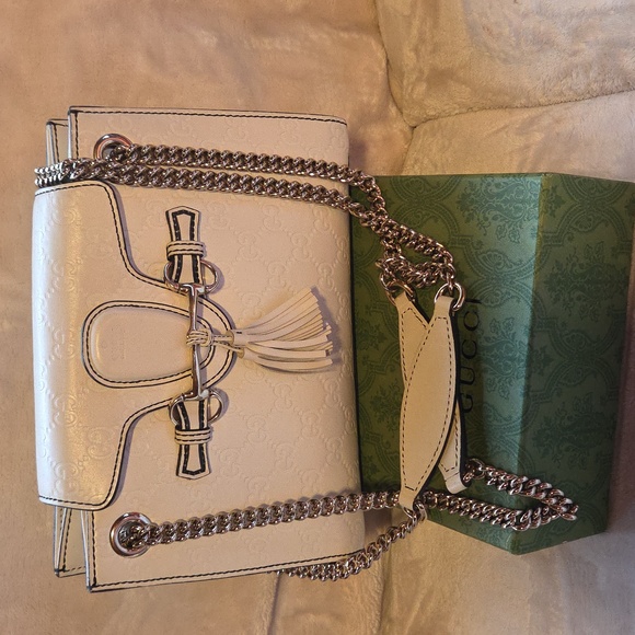 Gucci‎ Silvie White Shoulder Bag with Silver Accents - Picture 5 of 10